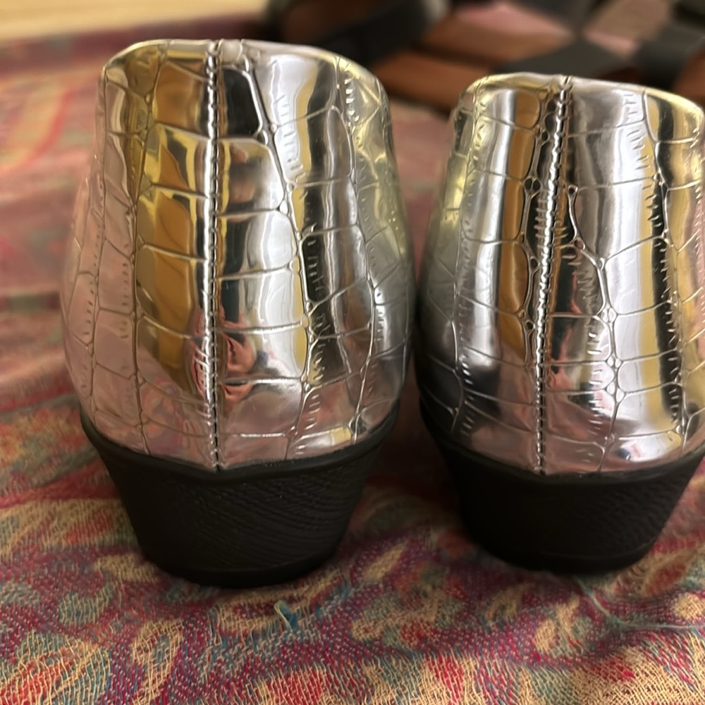 Silver croc pumps - Picture 3 of 4